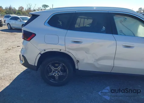 2023 BMW X1 xDrive28I z USA, uszkodzony, nr VIN WBX73EF00P5X01048